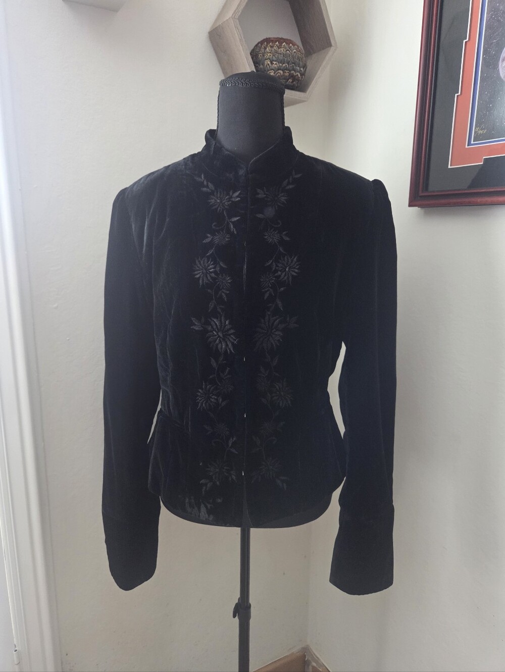 Vintage Black Velvet Embroidered Whimsigoth Boho Hippie Victorian Goth Jacket 10